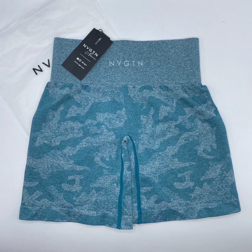 Nvgtn Turquoise Camo Shorts Size m